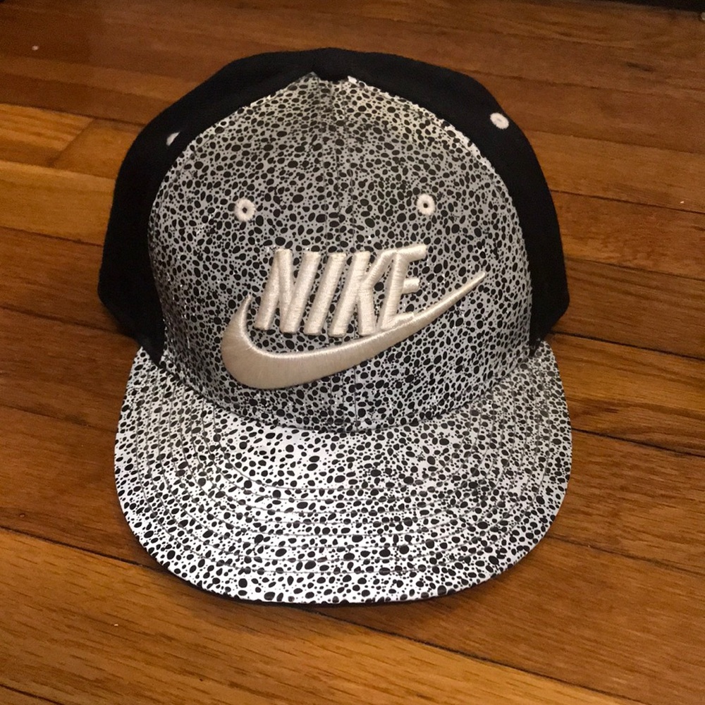 Nike True SnapBack Hat